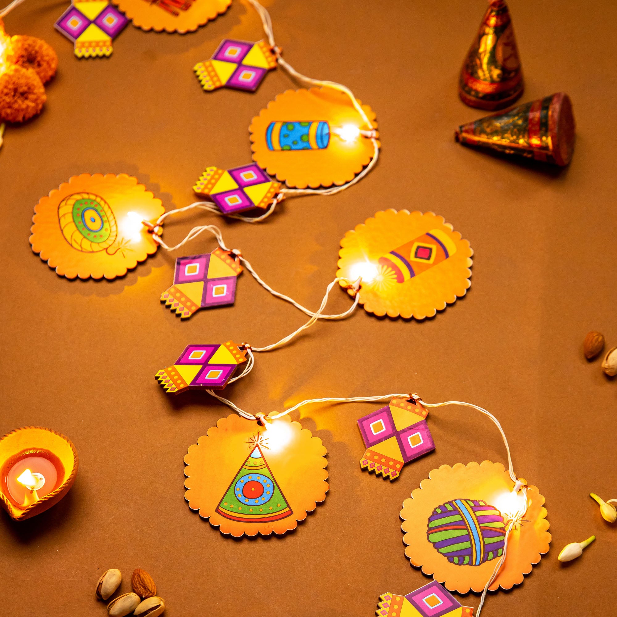 Crackers - Lantern Festive Light Bunting